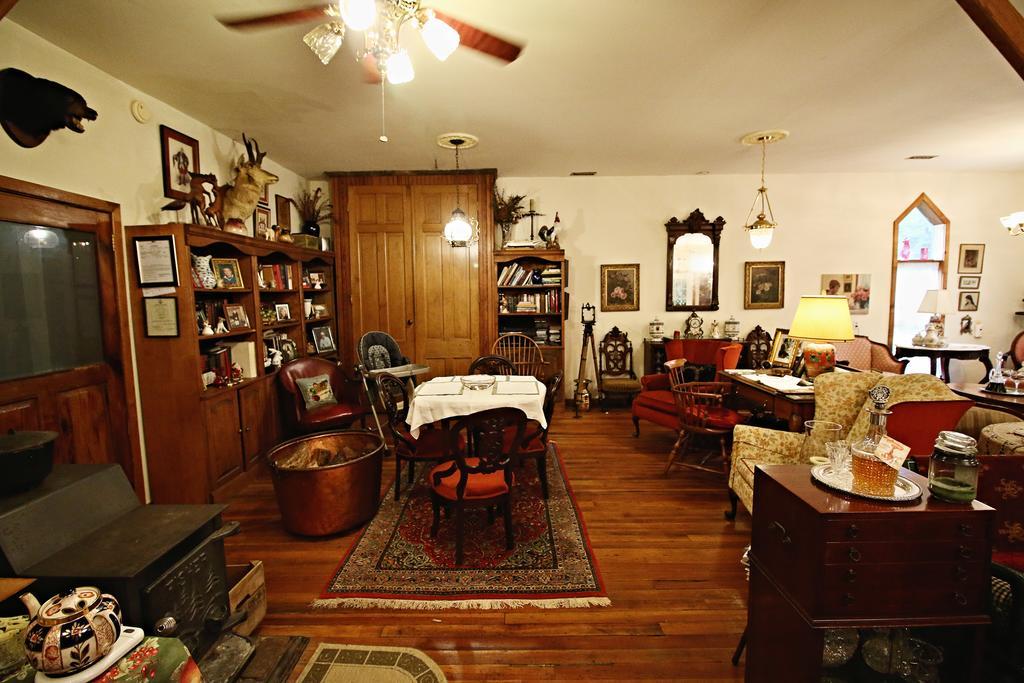 Ebenezer House Bed & Breakfast Burtonsville Kültér fotó