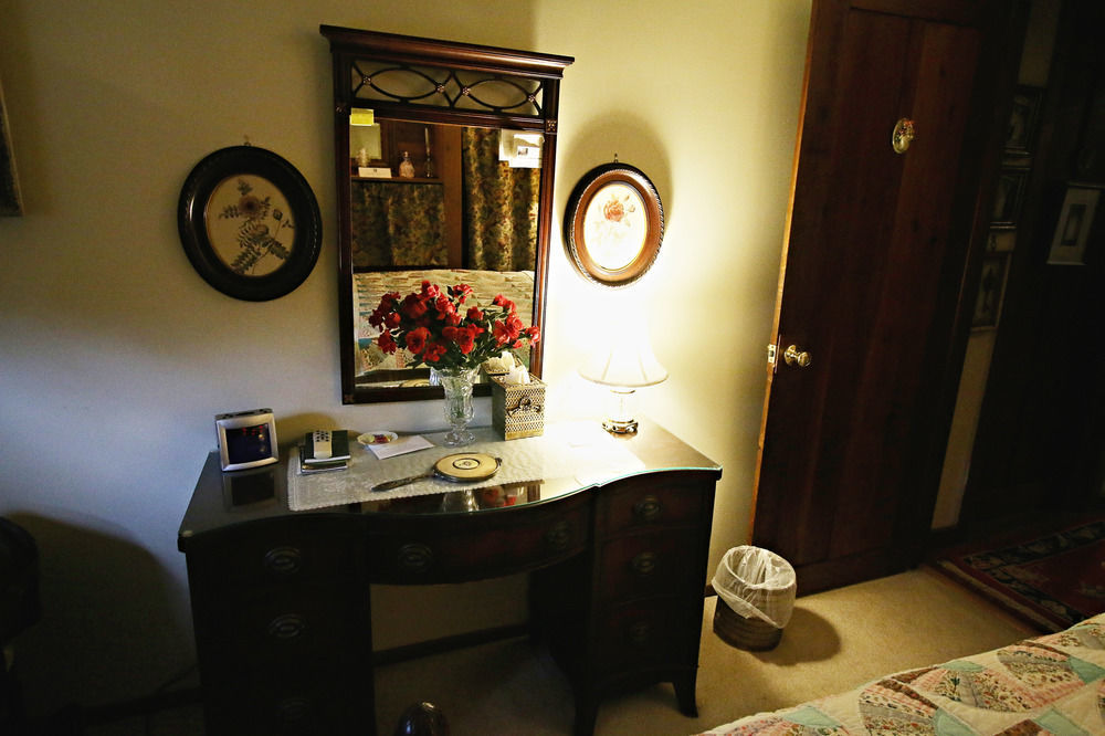 Ebenezer House Bed & Breakfast Burtonsville Kültér fotó